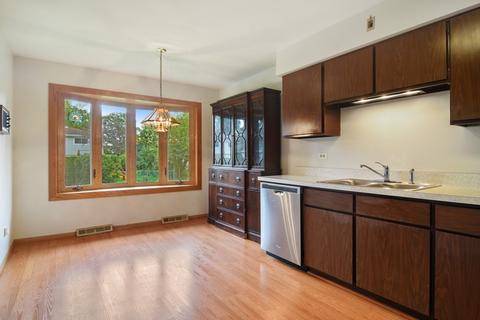 1081 Sherwood Dr, Wheeling, IL 60090 photo 6