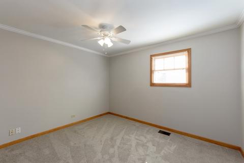 2404 Robin Ln, Rolling Meadows, IL 60008 photo 13