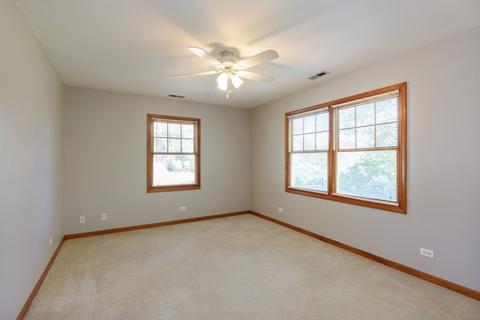 2404 Robin Ln, Rolling Meadows, IL 60008 photo 12