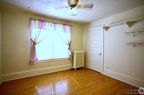 808 Saint John St, Elgin, IL 60120 photo 13