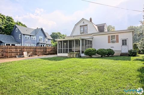 808 Saint John St, Elgin, IL 60120 photo 27