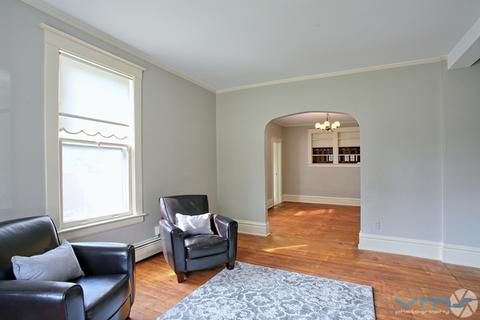 808 Saint John St, Elgin, IL 60120 photo 8