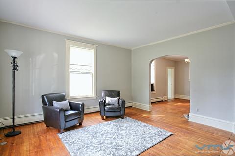 808 Saint John St, Elgin, IL 60120 photo 7