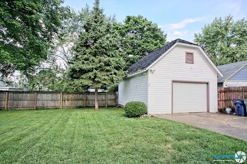 808 Saint John St, Elgin, IL 60120 photo 28