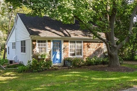 32 W218 Glos St, Wayne, IL 60184 photo 2