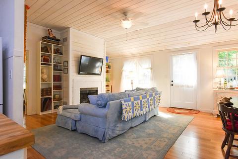 32 W218 Glos St, Wayne, IL 60184 photo 7