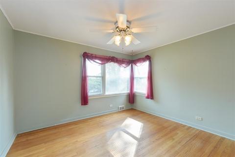 20 N 7th Ave, Des Plaines, IL 60016 photo 8