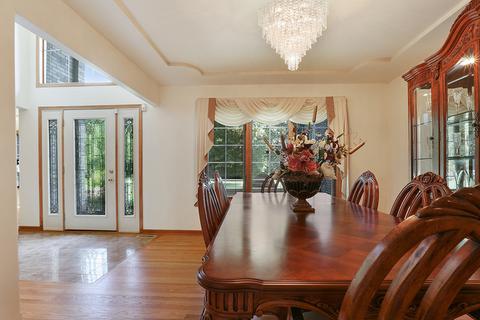 310 Royal Oak Dr, Steger, IL 60475 photo 7