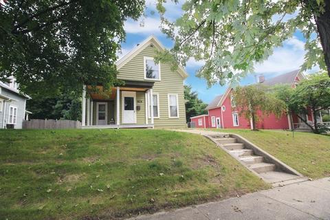 625 N Spring St, Elgin, IL 60120 photo 2