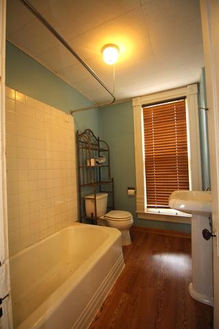 625 N Spring St, Elgin, IL 60120 photo 14