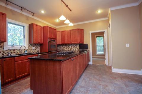625 N Spring St, Elgin, IL 60120 photo 7