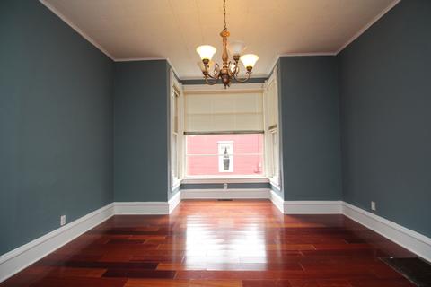 625 N Spring St, Elgin, IL 60120 photo 10