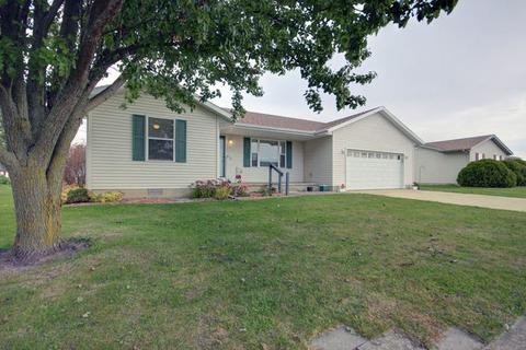 439 E Meuser Dr, Paxton, IL 60957 photo 1
