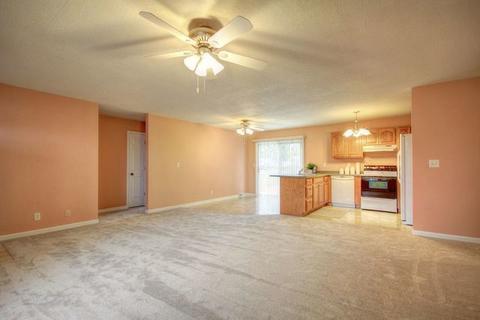 439 E Meuser Dr, Paxton, IL 60957 photo 6