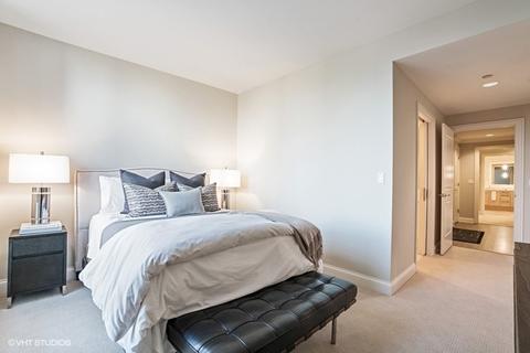 10 E Delaware Pl #20E, Chicago, IL 60611 photo 22