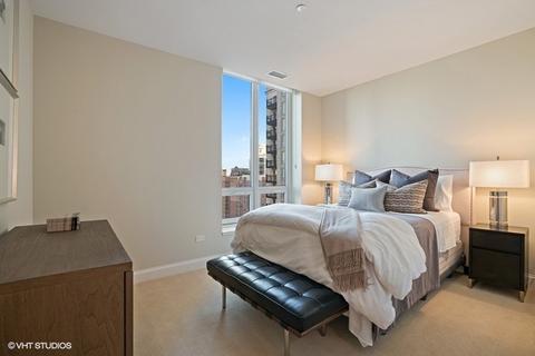 10 E Delaware Pl #20E, Chicago, IL 60611 photo 21