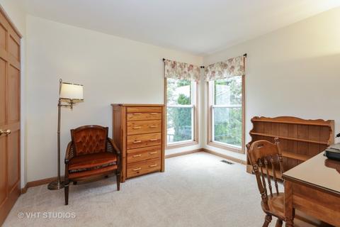 8 Lancaster Ct, Algonquin, IL 60102 photo 8