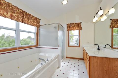 8 Lancaster Ct, Algonquin, IL 60102 photo 11