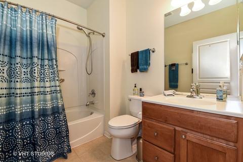723 Tahoe Trl, Elgin, IL 60124 photo 15