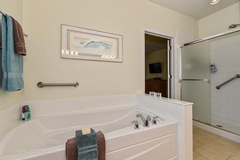 723 Tahoe Trl, Elgin, IL 60124 photo 13