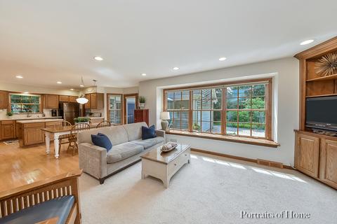 314 E Harrison Ave, Wheaton, IL 60187 photo 3