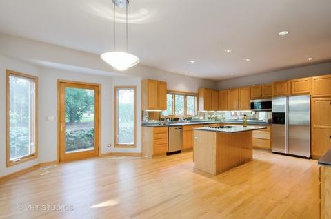 110 Forestview Dr, Elgin, IL 60120 photo 4