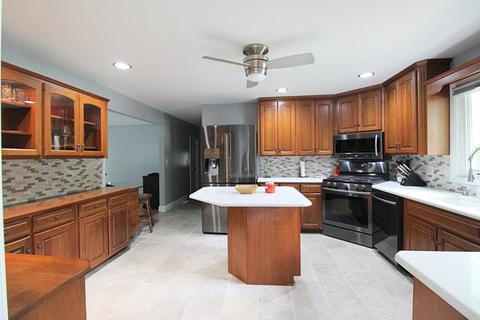 850 S Yates Ave, Kankakee, IL 60901 photo 5