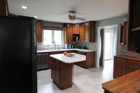 850 S Yates Ave, Kankakee, IL 60901 photo 4