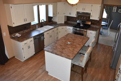 219 Deerhaven Dr, Minooka, IL 60447 photo 9