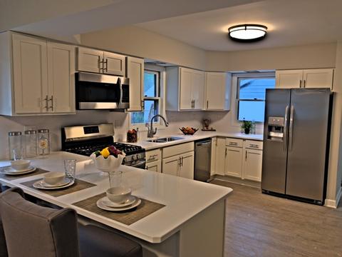 1635 N Riverside Dr, Mchenry, IL 60050 photo 9