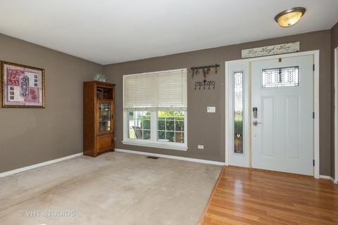 1710 Manor Oaks Dr, Plainfield, IL 60586 photo 2