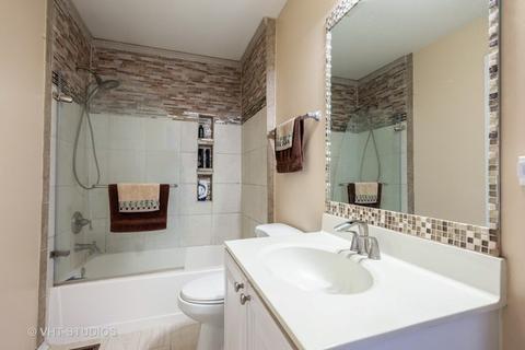 1710 Manor Oaks Dr, Plainfield, IL 60586 photo 11