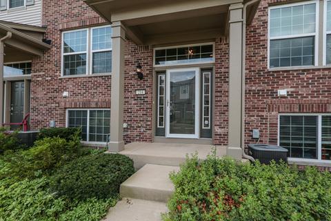 214 Devoe Dr, Oswego, IL 60543 photo 2