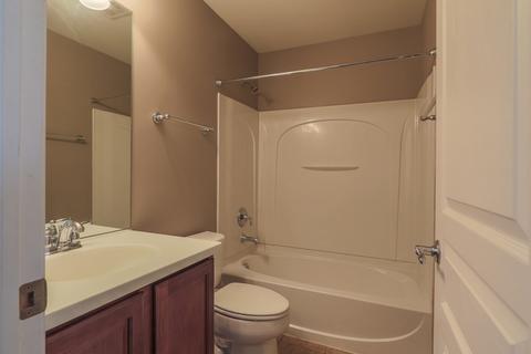 214 Devoe Dr, Oswego, IL 60543 photo 21