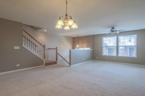 214 Devoe Dr, Oswego, IL 60543 photo 9
