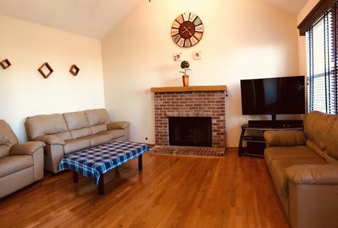 11740 S Decathalon Ln, Plainfield, IL 60585 photo 2