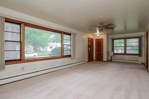 1544 S 7th Ave, Kankakee, IL 60901 photo 2