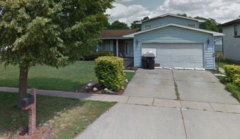 604 Phillips Dr, Champaign, IL 61820 photo 1