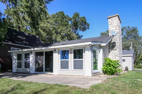 917 N River Rd, Mchenry, IL 60051 photo 1