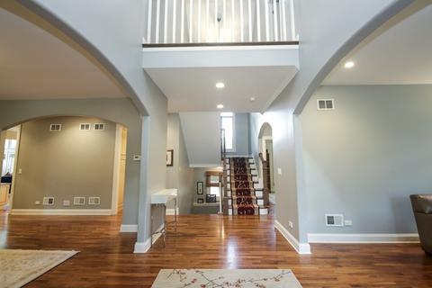 812 Indian Rd, Glenview, IL 60025 photo 2