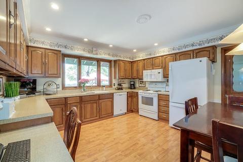 1955 Alschuler Dr, Aurora, IL 60506 photo 9