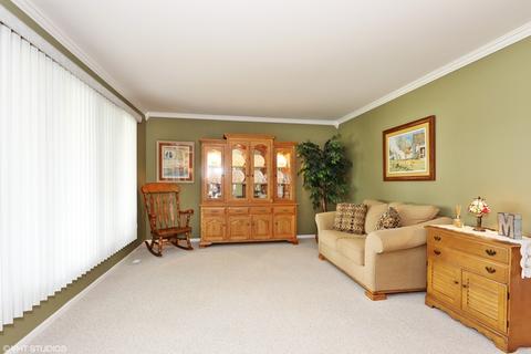 809 Lisdowney Dr, Lockport, IL 60441 photo 3