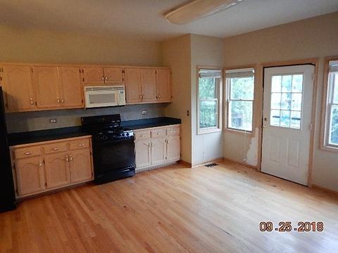 24053 Douglas Dr, Plainfield, IL 60585 photo 6