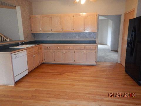 24053 Douglas Dr, Plainfield, IL 60585 photo 5