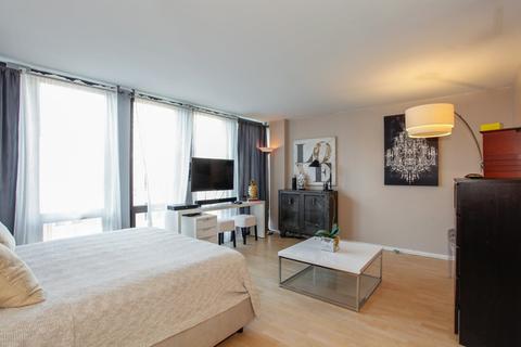 1 E Scott St #912, Chicago, IL 60610 photo 3