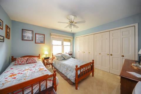 3914 Dundee Rd, Northbrook, IL 60062 photo 7