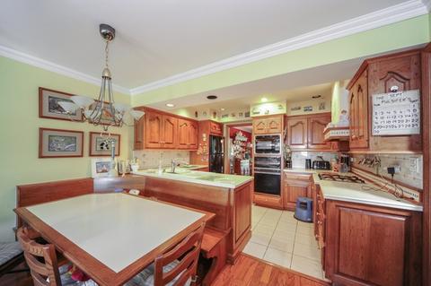 3914 Dundee Rd, Northbrook, IL 60062 photo 3