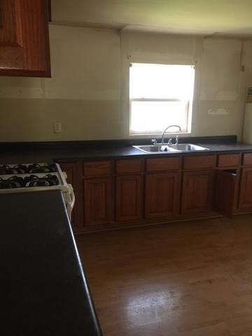 2000 E Devon Ave, Hanover Park, IL 60133 photo 5