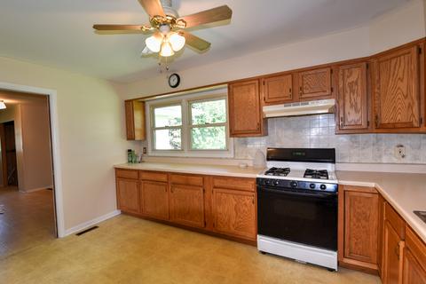 4806 William St, Mchenry, IL 60051 photo 6