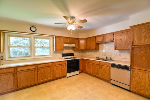 4806 William St, Mchenry, IL 60051 photo 4